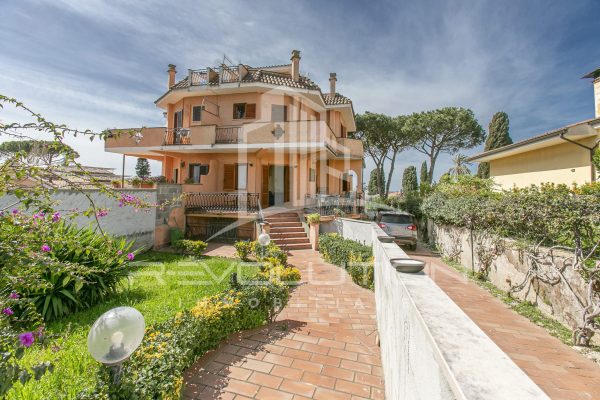 Villa in viale Piave 41, Tor San Lorenzo – Nuova California, Ardea